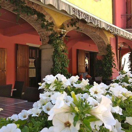 פירנצולה Albergo Ristorante La Rocca מראה חיצוני תמונה